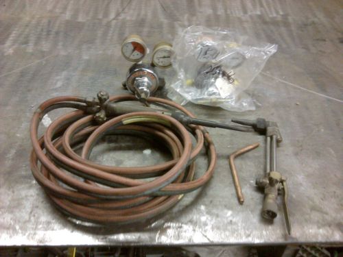 HARRIS OXY AND ACETYLENE WELDING AND CUTTING OUTFIT