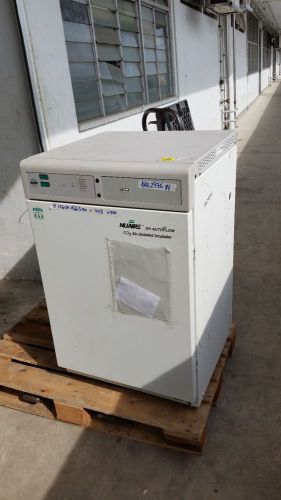 NUAIRE NU-5500E DH AUTO FLOW CO2 AIR JACKETED INCUBATOR- AAR 2975