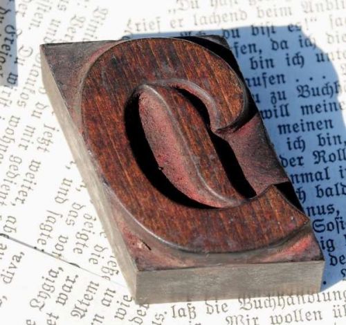 D fancy letter old wooden letterpress printing block wood type antique printers