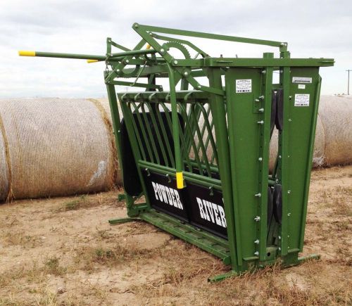 Demo Powder River XL Manual Cattle Squeeze Chute