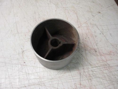 IHC McCormick Deering 1 1/2- 2 1/2  LA LB Engine Pulley Stationary Engine