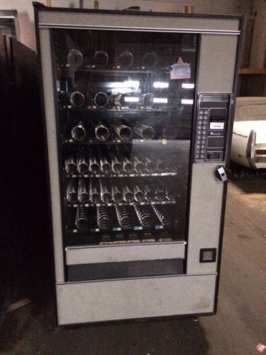 AP 113 Automatic Products 113 Snack Vending Machine