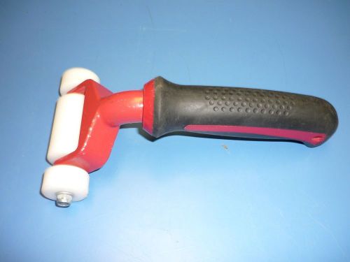 Roberts 4&#034; Cut Pile Carpet Seam Roller 10-170