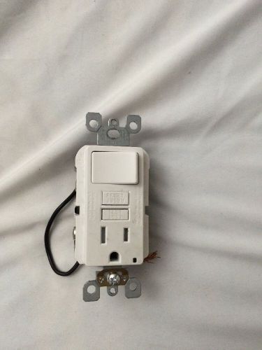 Leviton Smartlockpro Switch and Tamper Resistant GFCI White Outlet T7299-W