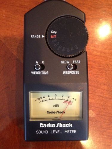 RADIOSHACK SOUND LEVEL METER with CASE 33-2050 ~ NOISE READING TESTER -07