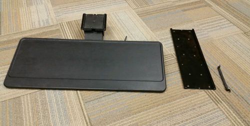 Keyboard tray