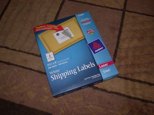 AVERY 5164 White Shipping Lables 3 1/3&#034; X 4&#034; 100 sheets 6 labels per sheet NEW