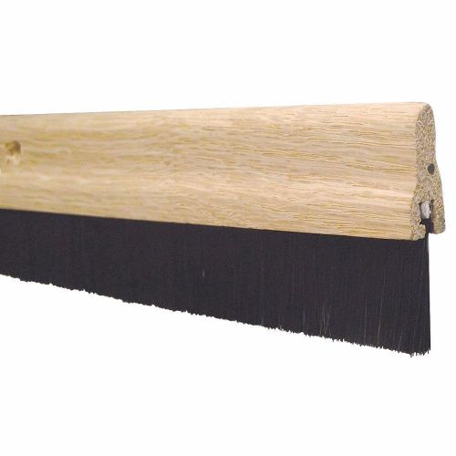 BRUSH DOOR SWEEP, 3 ft. Length, 1&#034; Flange Height, 9/16&#034; (GR0058-3EGT4-WH08)