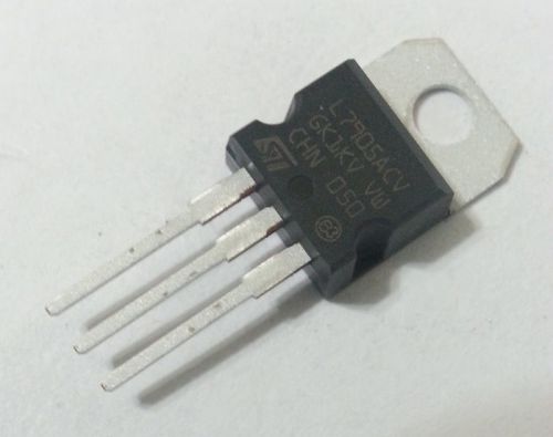 26pcs STMicroelectronics L7905ACV Linear Neg. Voltage Regulator -5V 1.5A TO-220