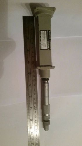 Hughes Waveguide Tunable Sliding short, Micrometer Drive 3200