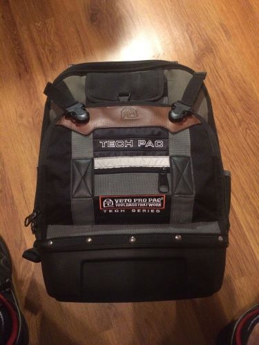 VETO TECH PAC (BOOKBAG)