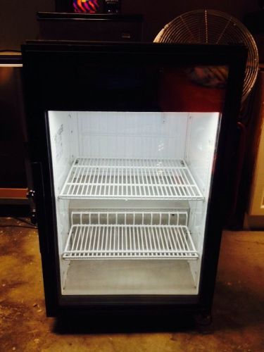 True Gdm-07F Commercial Grade Freezer