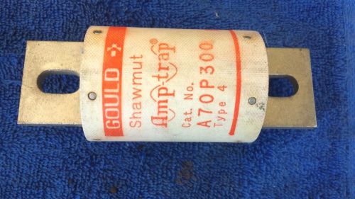 gould Shawmut amp trap a70p300 High Speed Semiconductor type 4 300 Amp Fuse