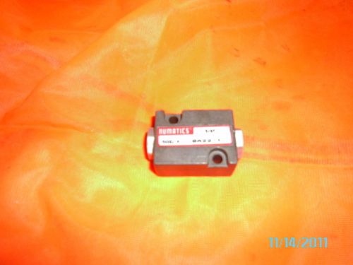 NUMATICS SHUTTLE VALVE #0A22-1  USED  1026