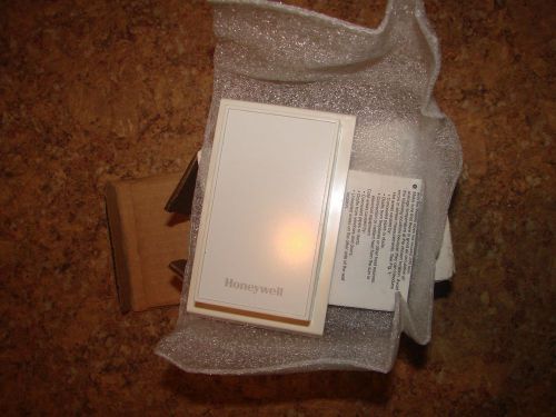 NEW &#034;Honeywell&#034; remote temperture Sensor Model C7189A NEW IN THE BOX