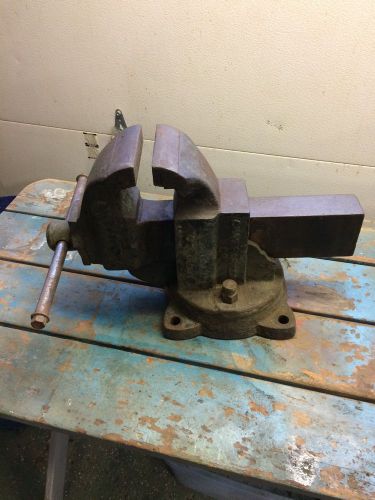 Vintage Charles Parker 100lb Swivel Base Vise