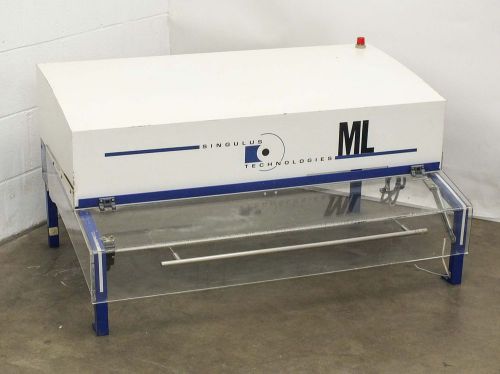 Slee cleanroom benchtop laminar flow hood 230vac vlf/m 500-1000 for sale