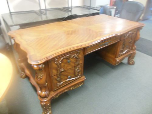 KING ARTHUR DESK