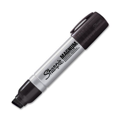 NEW Sharpie 44001 Magnum Permanent Marker, Black,12 count