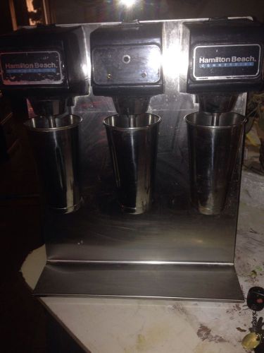 HAMILTON BEACH 950 COMMERCIAL 3 SPEED 3 HEAD MILKSHAKE MIXER WORKS GREAT EUC!!!!