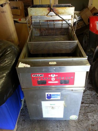 Vulcan Fryer Model#: 1GR85C Natural Gas w/auto lift basket and filter