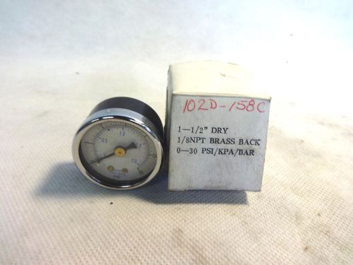 NEW IN BOX 102D-158C 1-1/2&#034; DRY 1/8 NPT BRASS BACK 0-30 PSI GAUGE