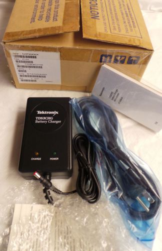 Tektronix TDS3CHG Fast Charger for TDS3BAT Battery Pack