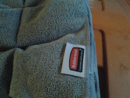 Rubbermaid Microfiber cloths 100 ea. New