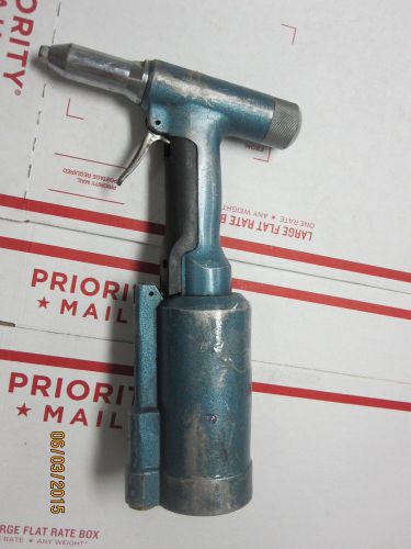 Pneumatic Pop Rivet Gun