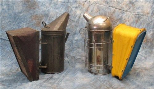 2 Beekeepers Smokers Kelley&#039;s Smoke Cloud Man Lake Vintage BeeKeeping Equipment