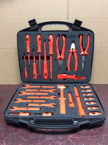 CH Hanson ITL 1000v Category C IEC 60900 Socket Wrench Screwdriver Plier Kit