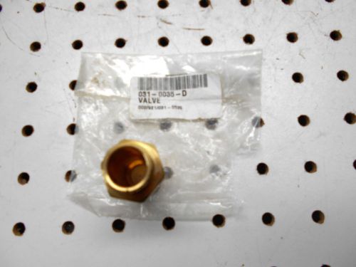 1/2 in. NPT x 1/2 in. Tube with 1/8 in. Bleeder Check Valve 031-0035