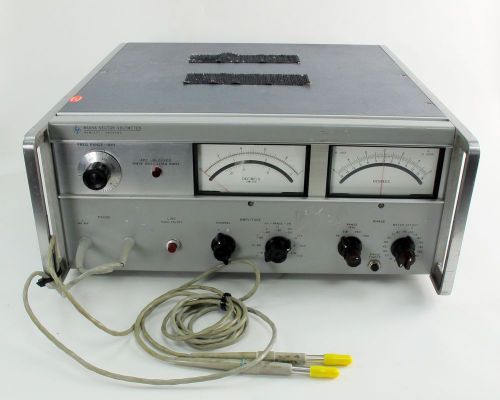 HP / Agilent 8405A Vector Voltmeter w/ Probes