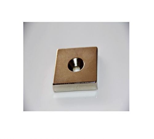 2pcs N50 Neodym Neodymium Magnet Q 30x30x10mm with hole 30mm x 30mm x 10mm