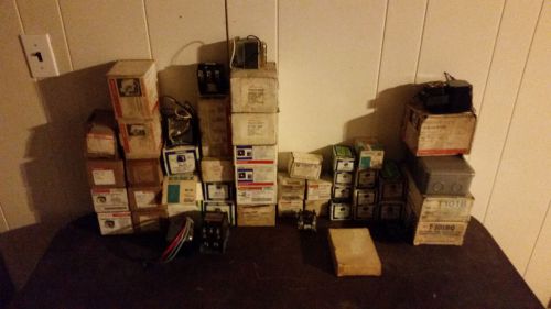 Lot of 50 NEW Misc. HVAC parts, Contactors, Relays, Transformers, Timers