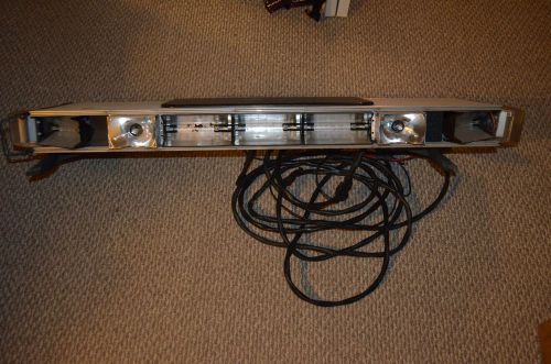 Whelen edge 10000 b-link blink lightbar 12 strobe 50&#034; for sale