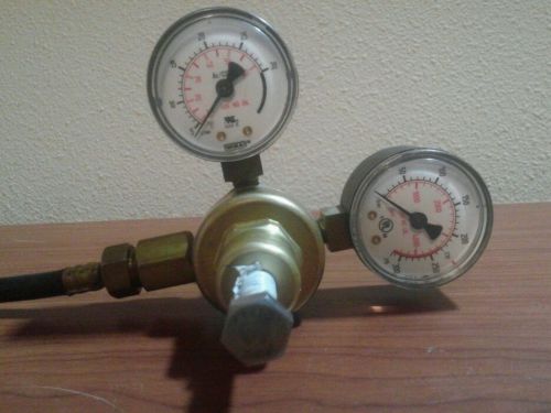 Ascetalyne pressure regulator