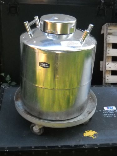 Union Carbide  LR-35-9  Liquid Nitrogen Storage Dewar Cryogenic Vessel