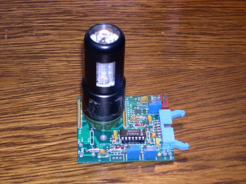 Hamamatsu R928HA  PMT Photomultiplier Tube, in ACCU-SORT Preamp board