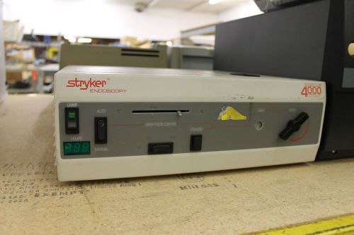 Stryker Endoscopy Quantum 4000 Light Source