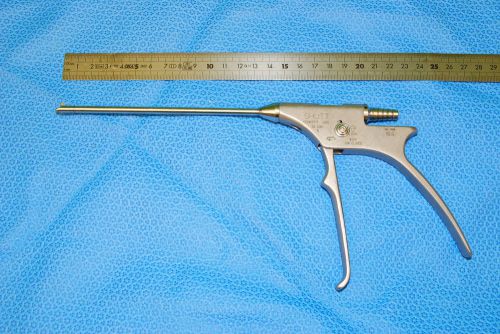 Shutt Suction Punch Forceps, 4.5 Dia, Blunt - Arthroscopy 58.1001 Stryker