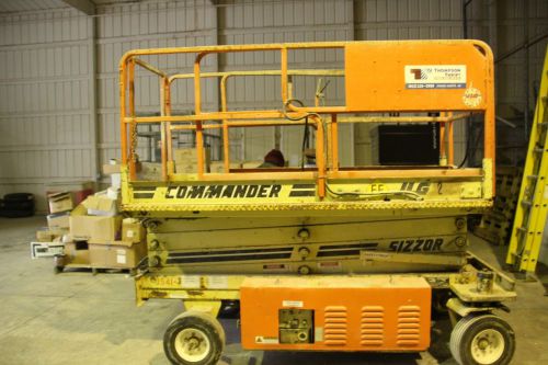 1994 Commander JLG2 Scissor Lift