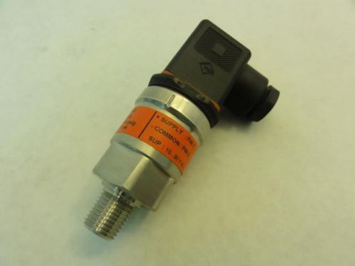 150463 New-No Box, Danfoss 060G3808 Pressure Transmitter, AKS3000, 1/4-18 NPT