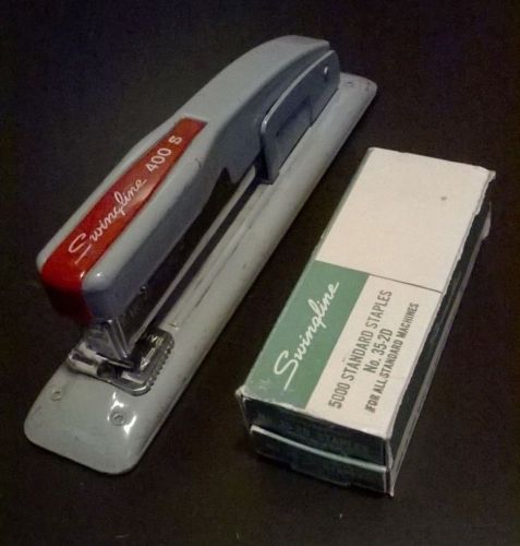 Vintage 1960&#039;s Swingline 400 S Heavy Duty Stapler plus Staples