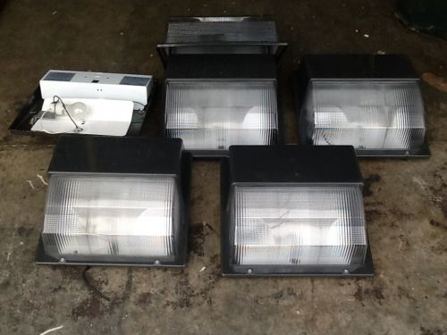 ACUITY LITHONIA TWH 150M TB LPI WALL PACK FLOOD LIGHT, USED, QTY.5