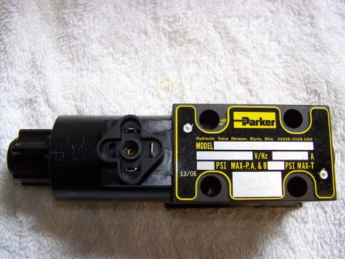 New parker hydraulics directional control valve d1vw020bnjwlm 24v 5000/1500 psi for sale