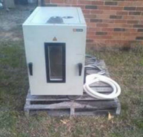 Instron Environmental Chamber 3119-008