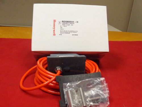 RDS80004-H Sensor, Proximity, 2 Wire DC Inductive, Rail Wheel, 10 Vdc to 30 Vdc