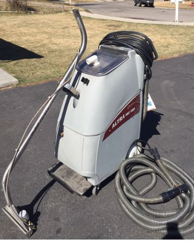 CFR Altra Pro 1000 Carpet Extractor, 1000 psi - Only 135 Hours! With Hose, Wand