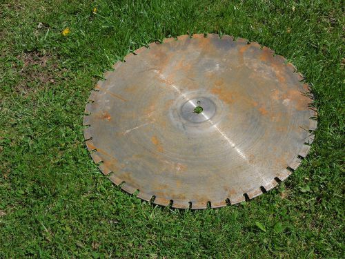 Large HILTI Tool Circular Saw Blade 26 x 155 x1  Heavy Item # I0M60-4  Sharp!